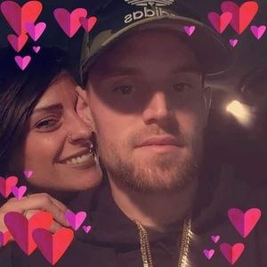 Meet your Posher, Cari